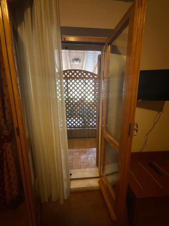 Hotel La Terrazza Dei Ciliegi Santa Maria Degli Angeli  Exterior foto